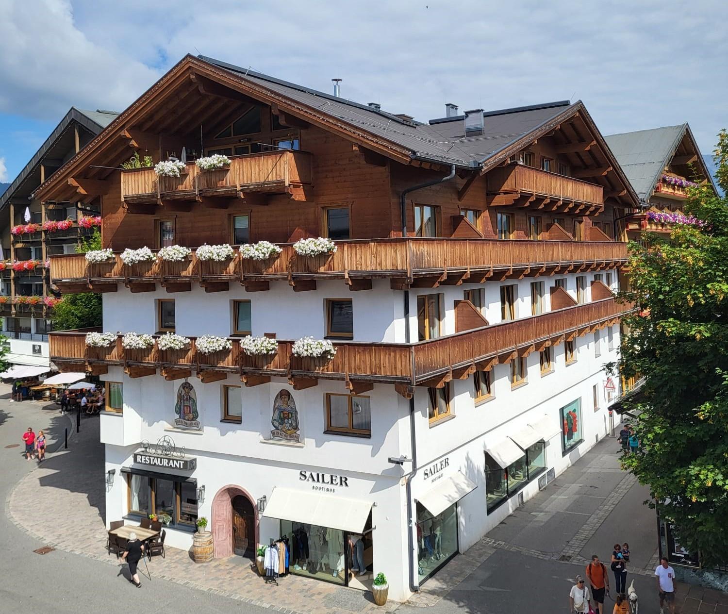 Апарт отель Tiroler Weinstube Зеефельд в Тироле Экстерьер фото